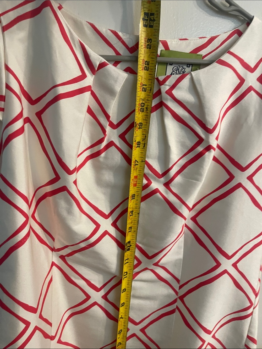 Elizabeth McKay White Cap-Sleeve Top with Red Geometric Print - Picture 5 of 5
